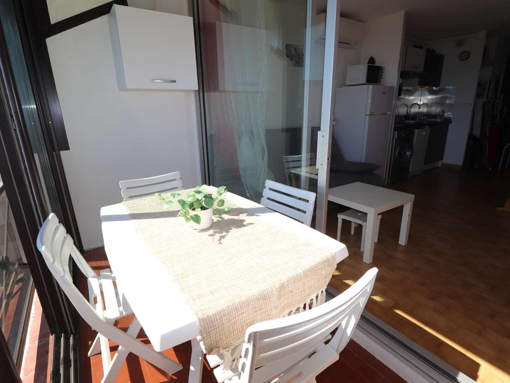 Studio Climatise Double Cabine Avec Piscine Et Parking A 650M De La Plage - Fr-1-307-140 Le Grau-du-Roi Luaran gambar